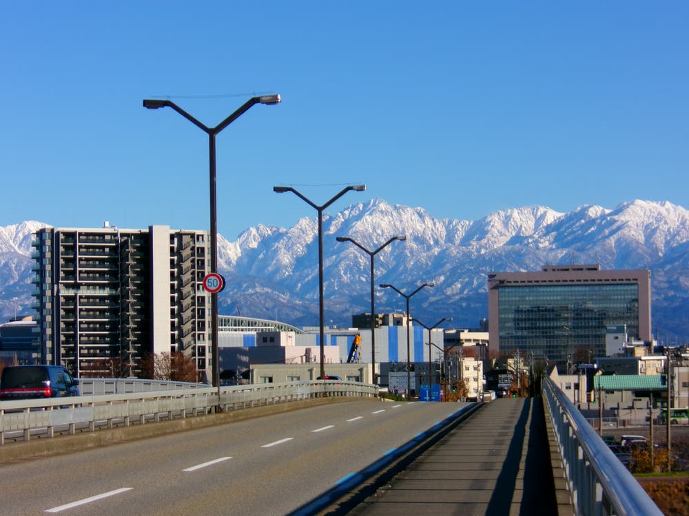 冬の立山（富山北大橋）