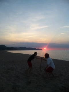 夕暮れの海