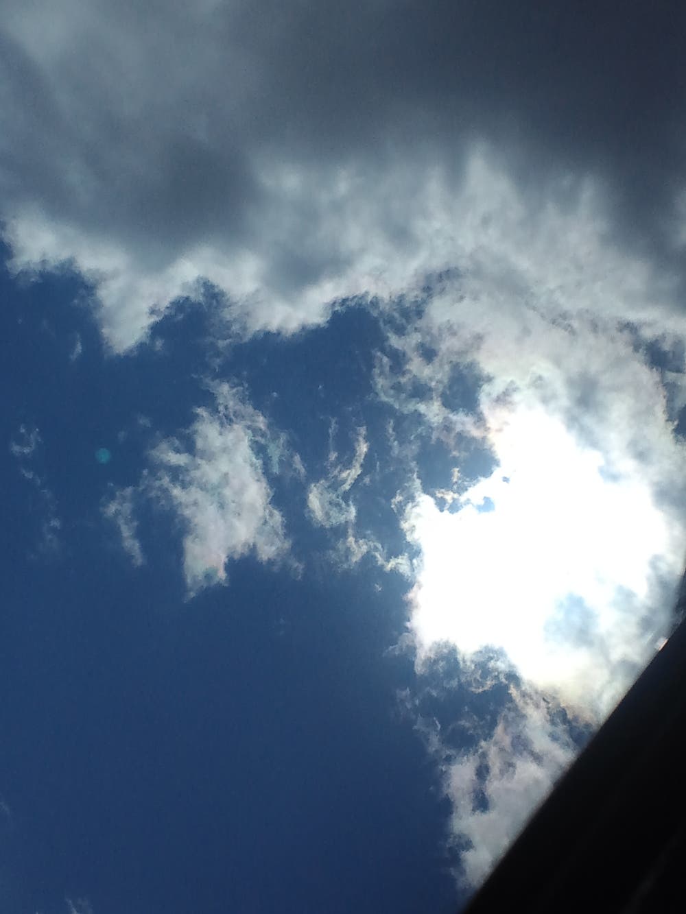 瑞雲とは – めでたいことの前兆として現れる雲 – QHRZ