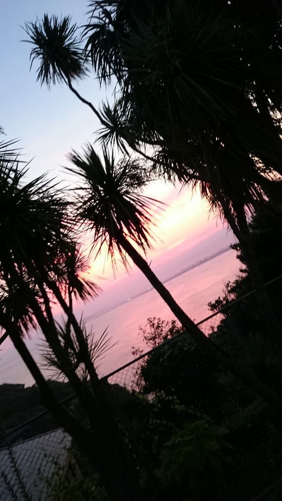 黄昏色の海